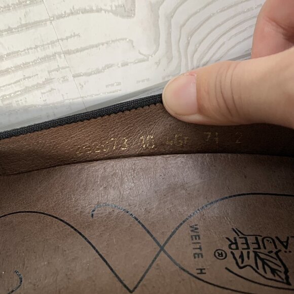 Waldlaufer Black Pumps - Picture 4 of 10